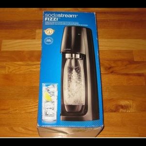 New in box sodastream fizzi